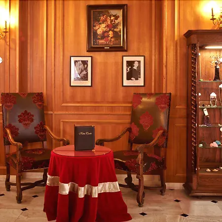 Des Orfevres Hotel
