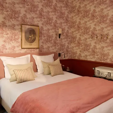 Hotel Des Orfevres 3*