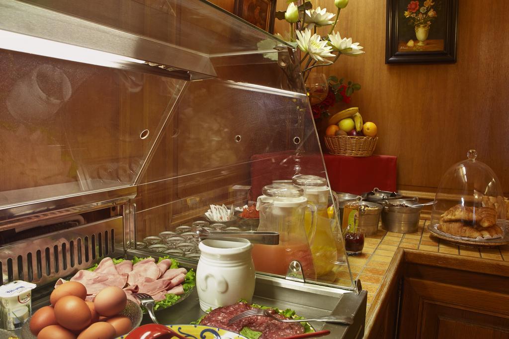 Grand Dechampaigne Hotel Parigi